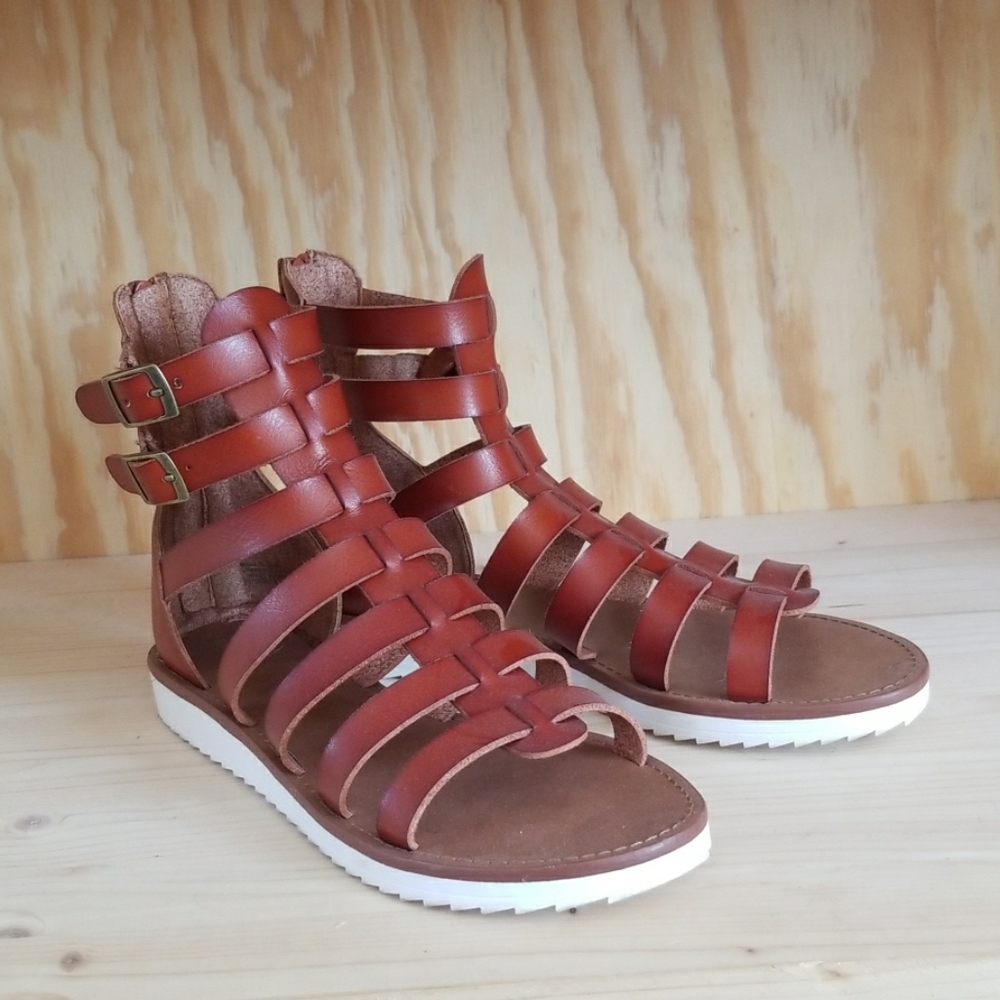 American eagle sandals
